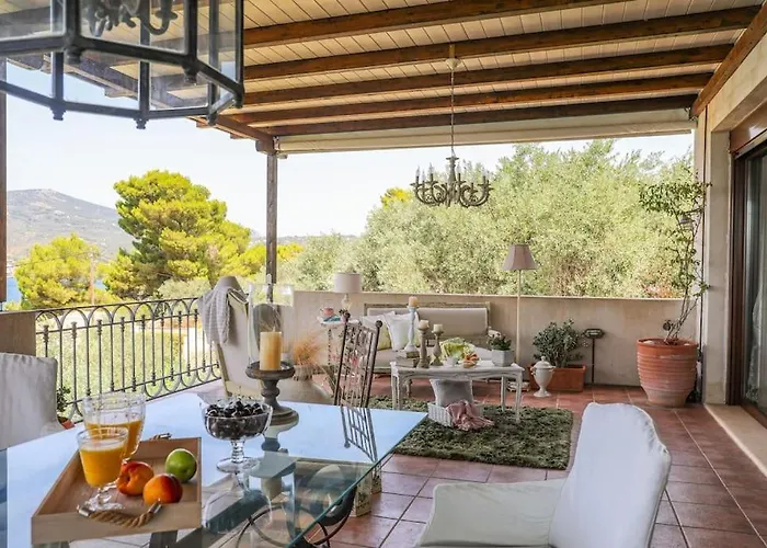 Aphrodite * Skiathos Town