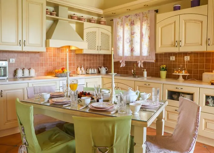 Aphrodite Skiathos Town