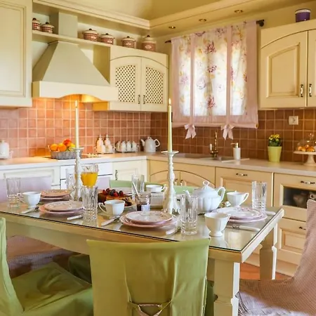 Aphrodite Σκιάθος Πόλη